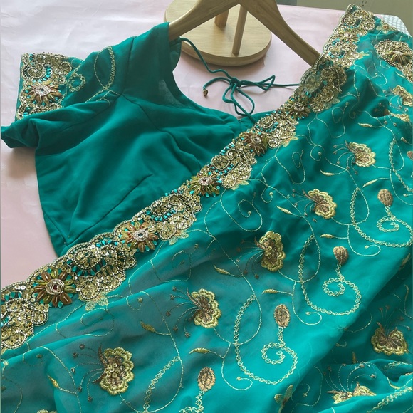 Designer Sona Chaandi sari saree turquoise gold work engagement wedding - Picture 6 of 11